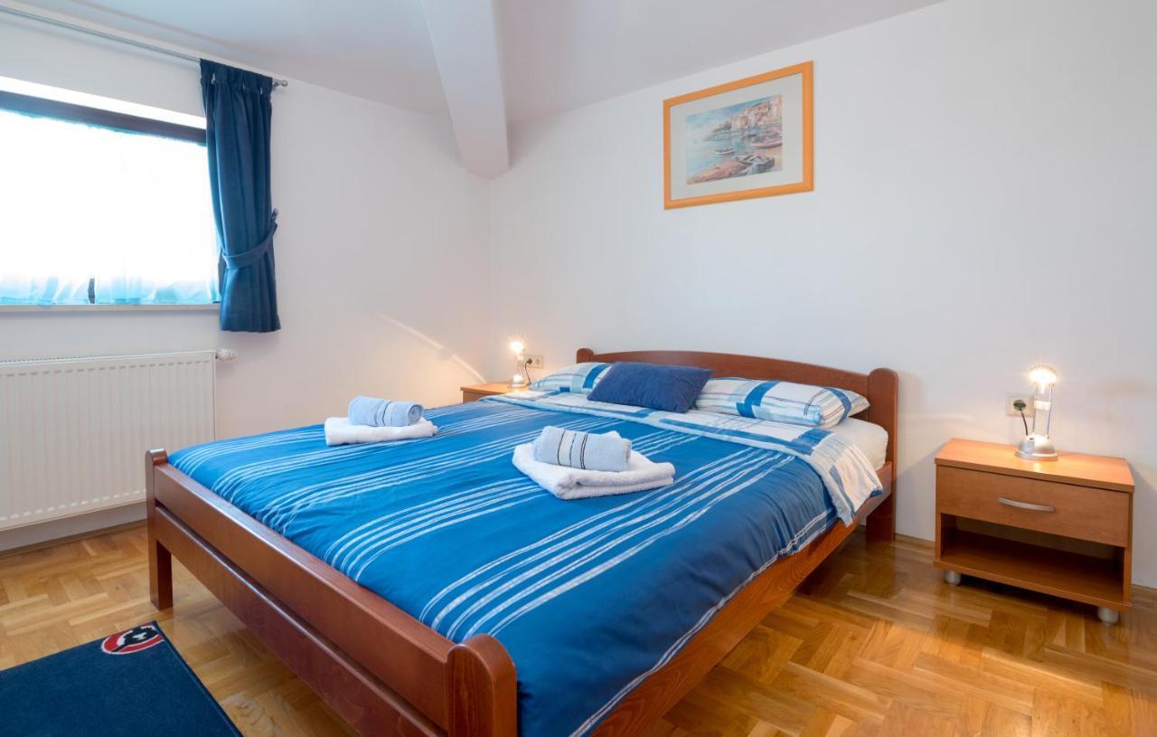Apartments Bobi 扎达尔 外观 照片