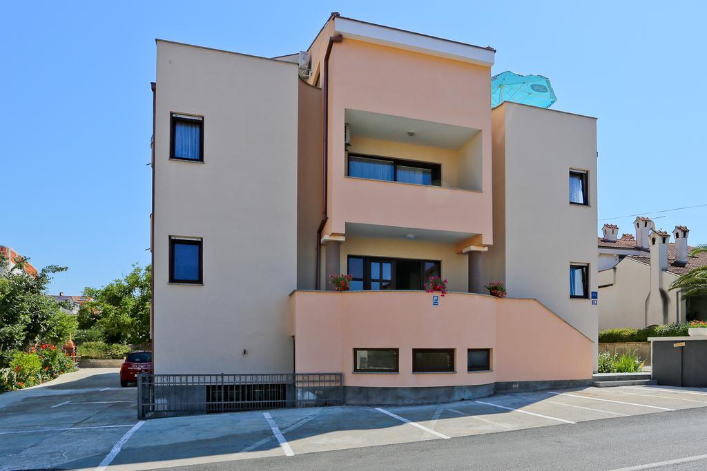 Apartments Bobi 扎达尔 外观 照片
