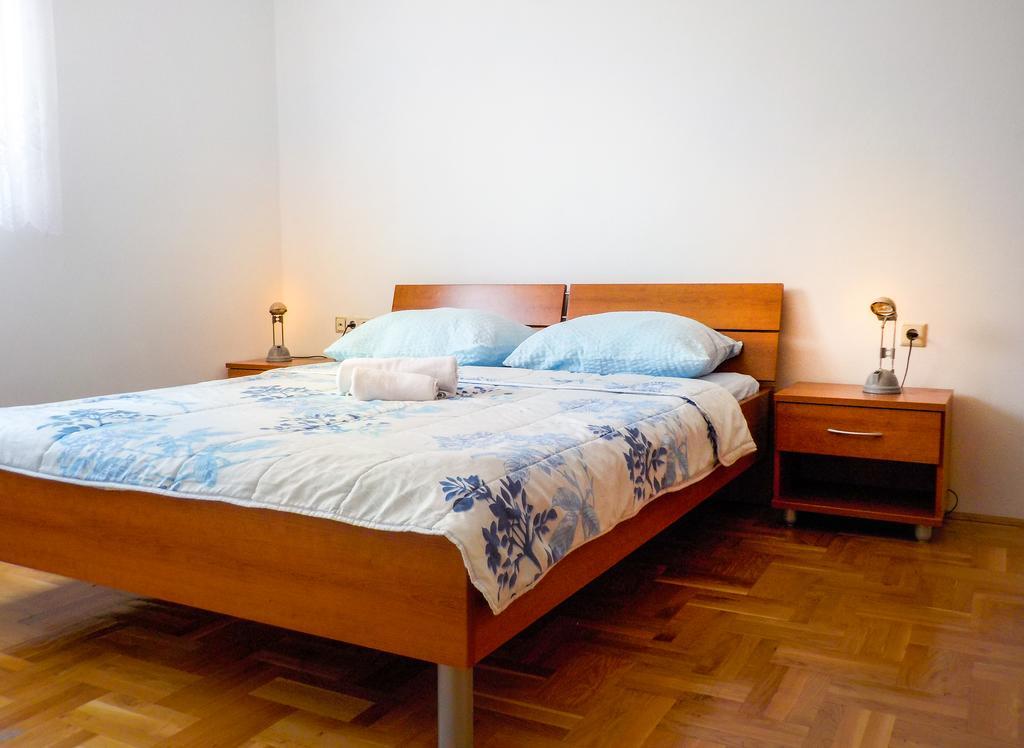 Apartments Bobi 扎达尔 外观 照片
